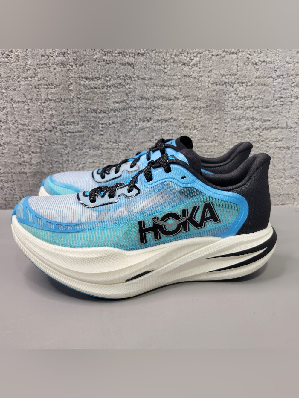 Hoka One One Cielo X1 2.0 Unisex Size W7 M7 Skyward Blue Athletic Running Shoes.